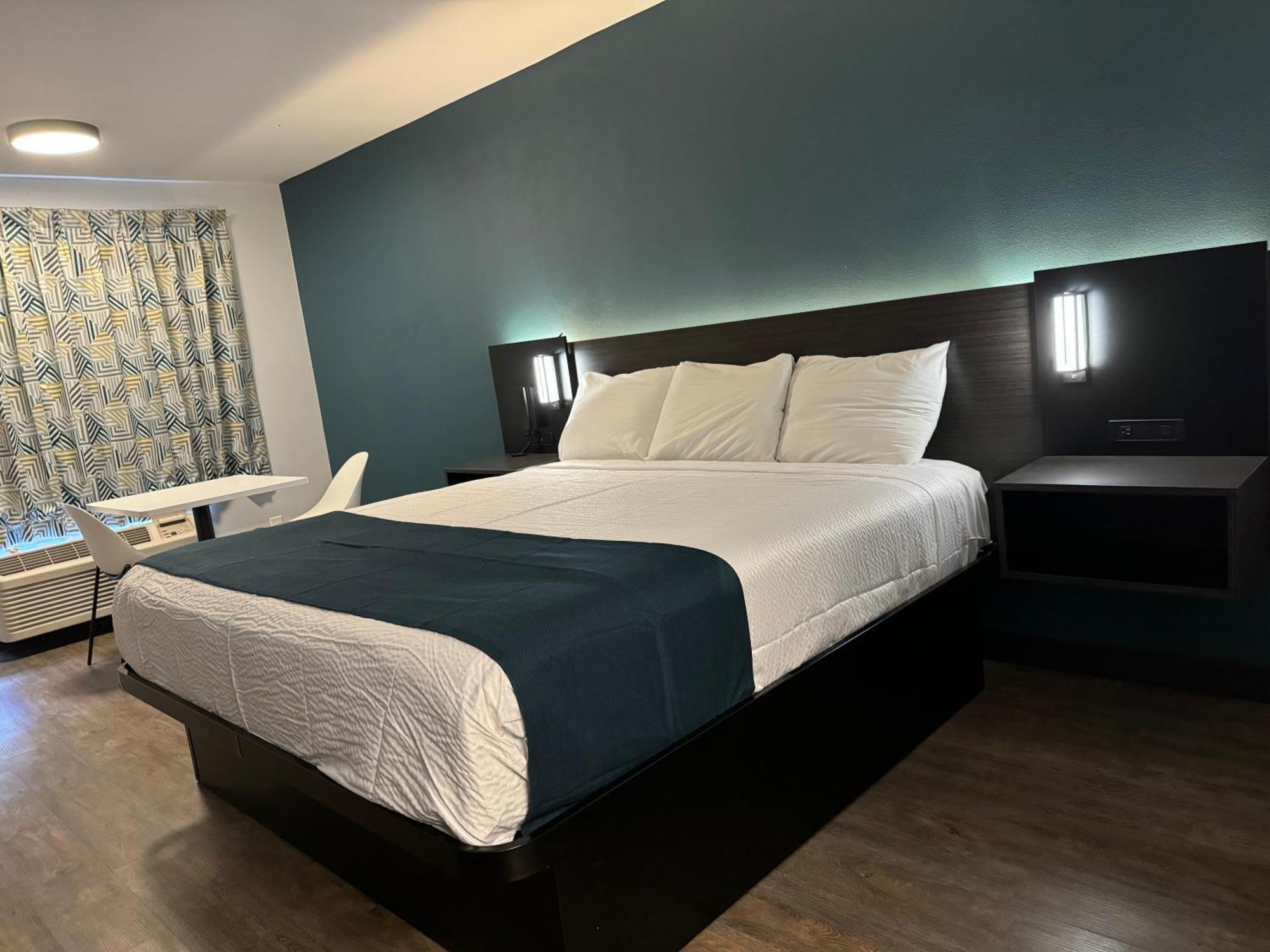 Dynasty Inn Gardena Zewnętrze zdjęcie